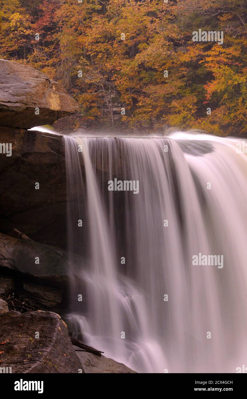 USA, Southeastern, Kentucky, , Cumberland Falls state Resort Park, Big Falls, Foto Stock