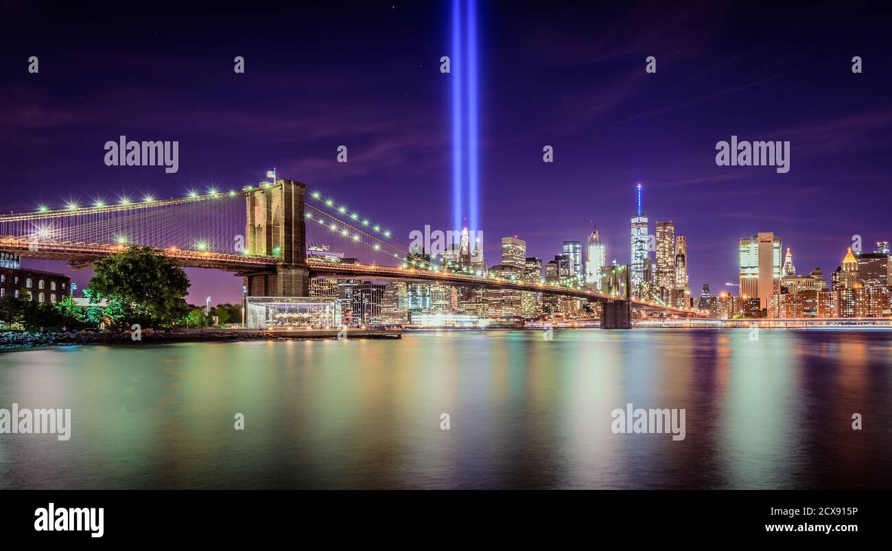 Tributo in memoriale chiaro il 11 settembre a New York Foto Stock
