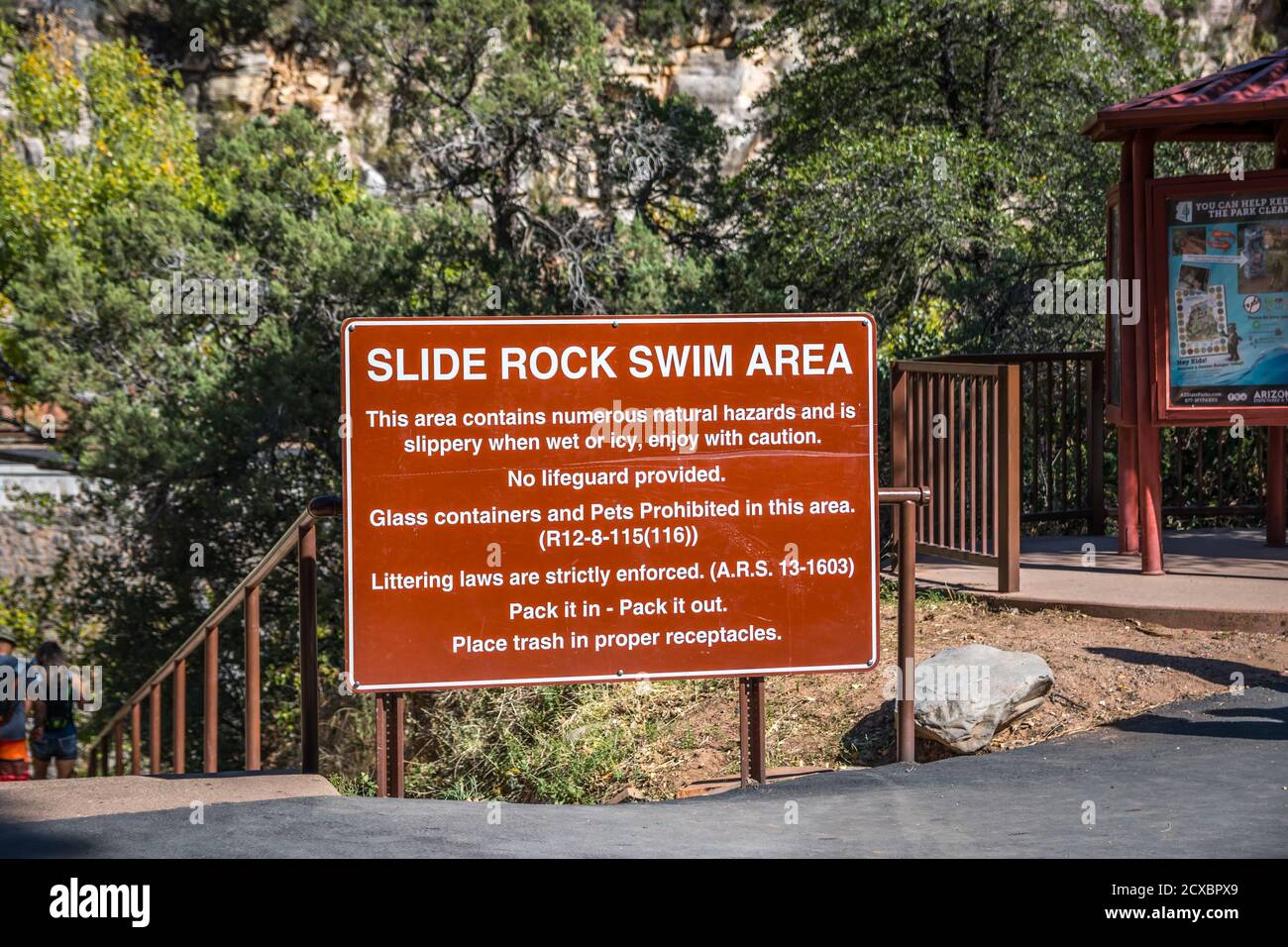 Sedona, AZ, USA - 13 ottobre 2019: L'area di nuoto di Slide Rock Foto Stock