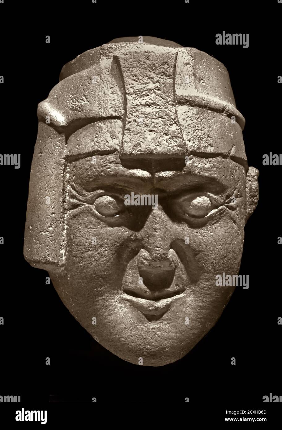 Testa inca con lawt'u e maskapaycha - mascaipacha o borla (simbolo o potere imperiale). 1400-1533 Inca Viracocha. Perù, peruviano, America, americano, Foto Stock