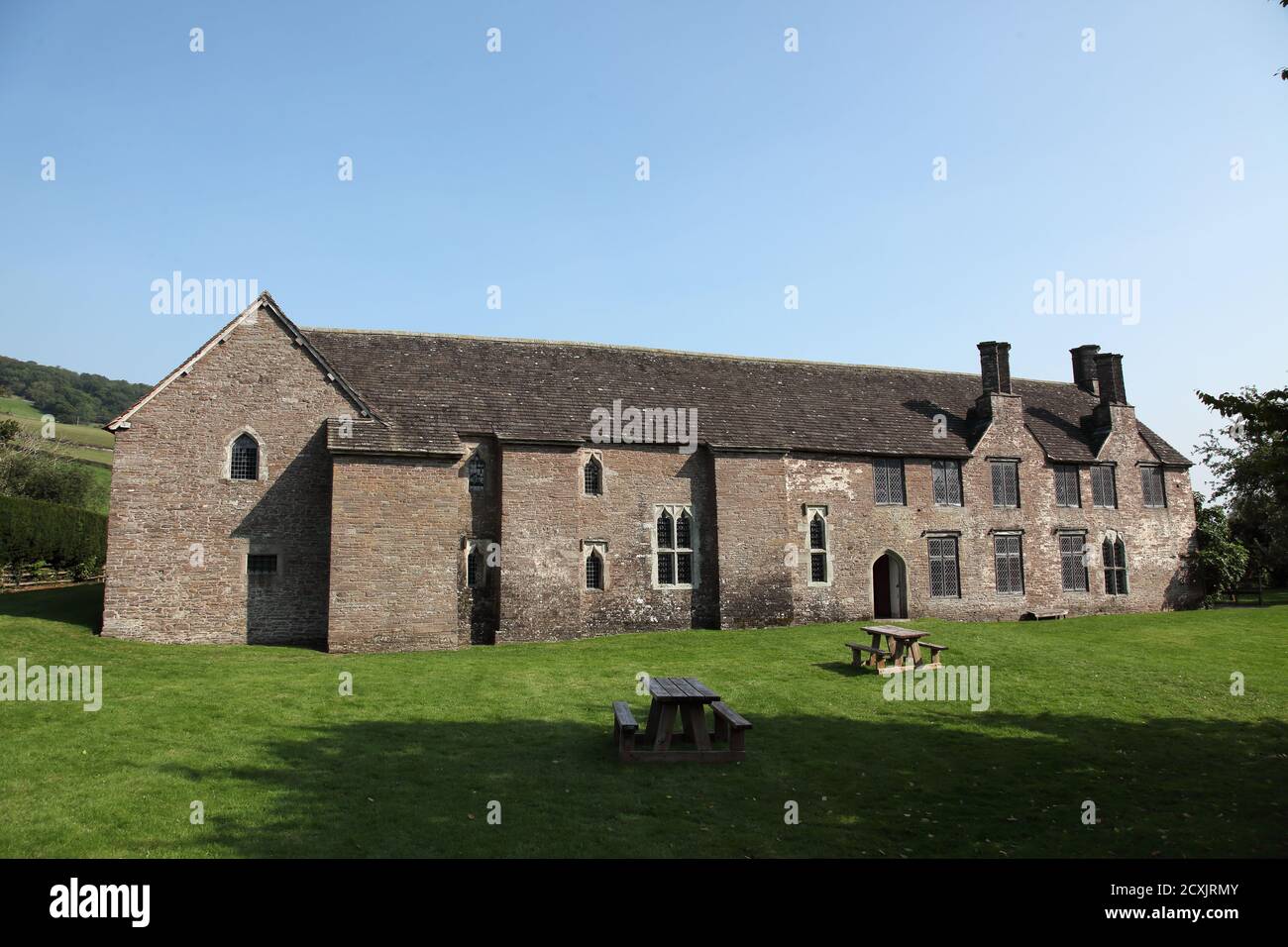 La façade facciata ovest del tardo 15 ° secolo Tetower Court a Tretower, Powys, Galles Foto Stock