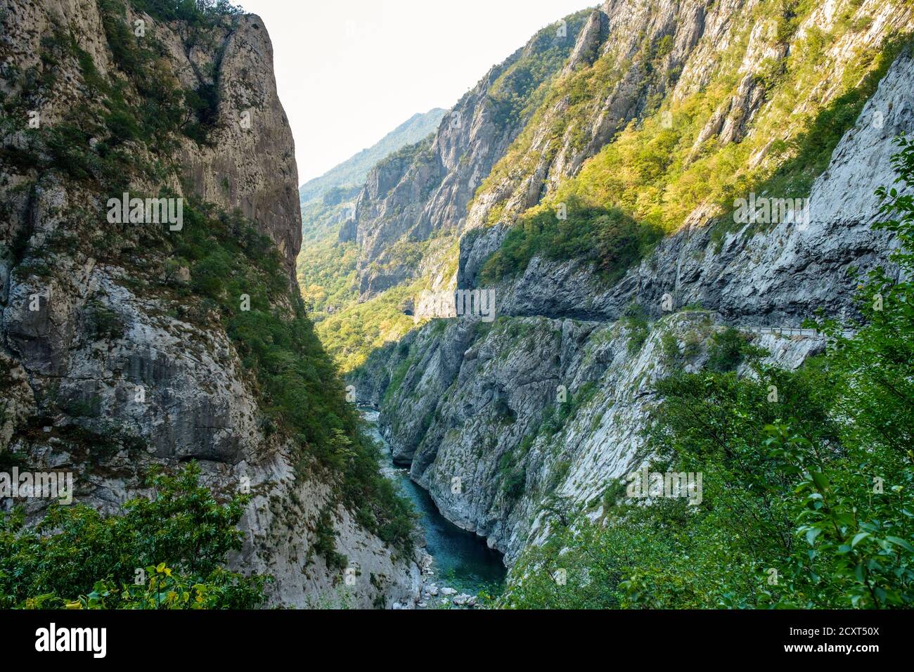 Moraca River Canyon Platije, Motnenegro. Foto Stock