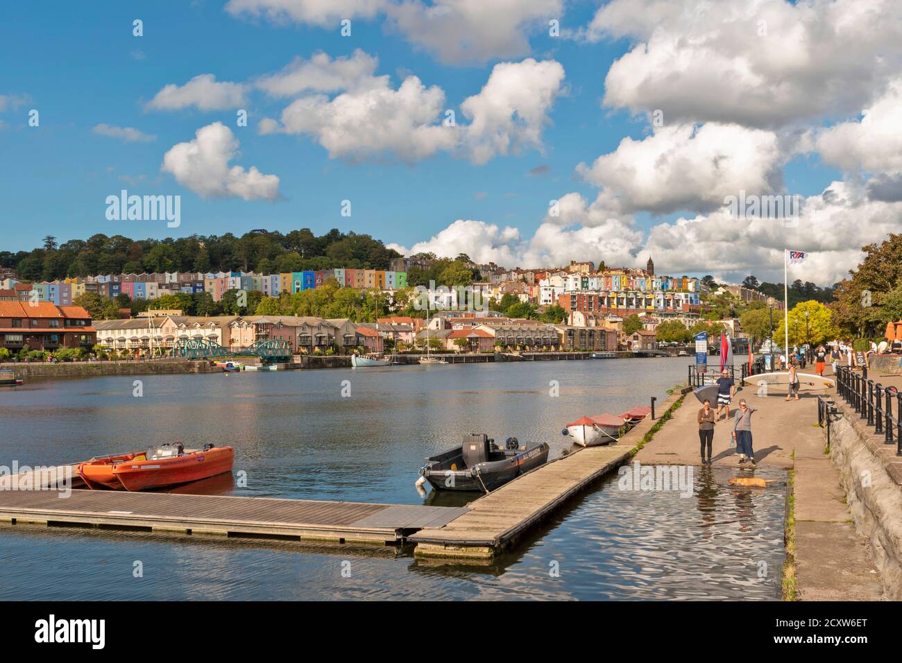 BRISTOL CITY ENGLAND HOTWELLS ATTRACCA LA VISTA DELLO SKYLINE DI COLORE CASE DA ATTERRAGGIO COTTAGE Foto Stock