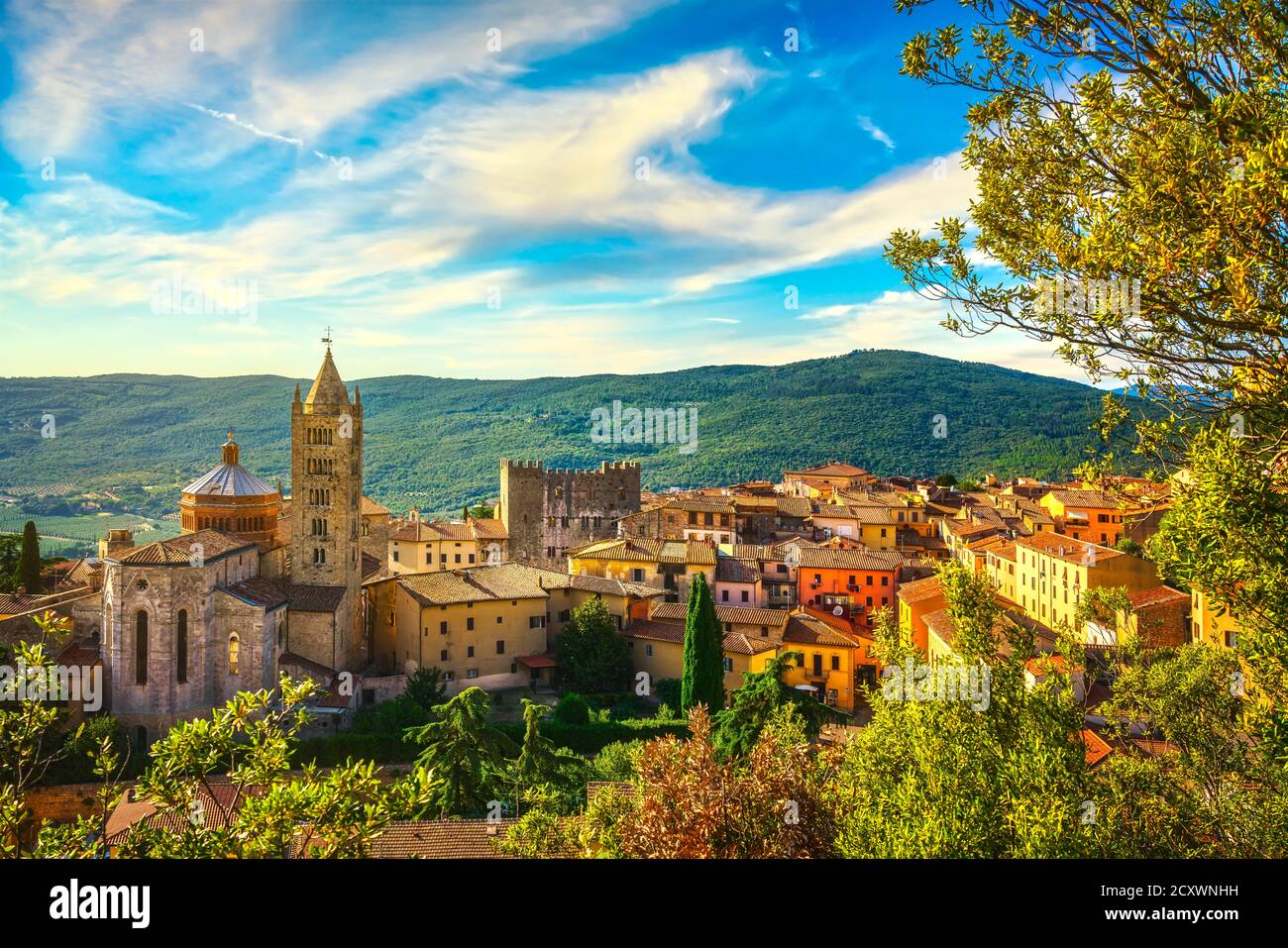 Massa Marittima centro storico e Duomo di San Cerbone. Toscana, Italia. Foto Stock