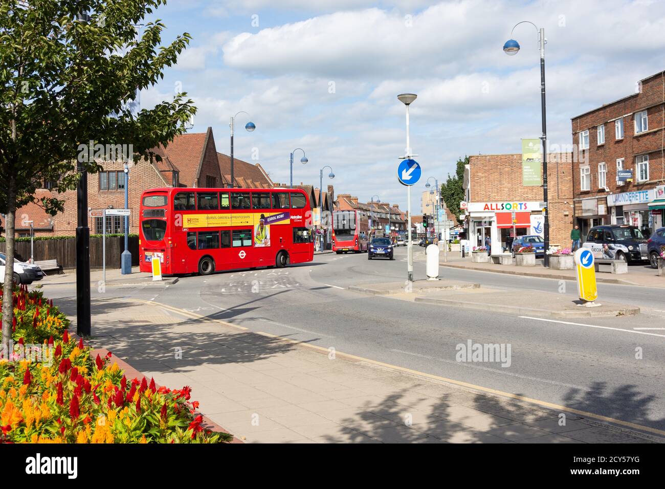 Station Road, West Drayton, London Borough of Hillingdon, Greater London, England, Regno Unito Foto Stock