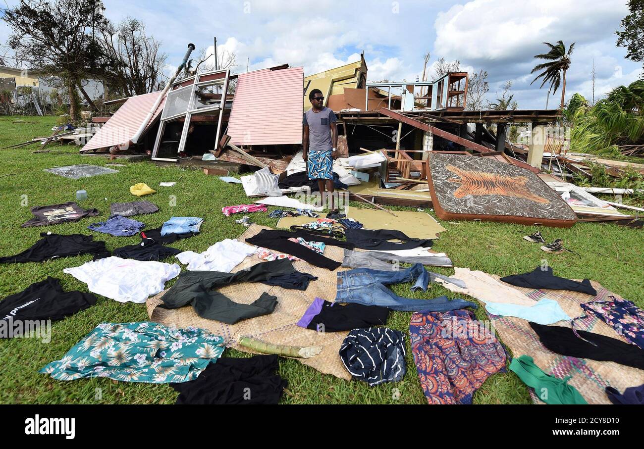 Clothes Laid Out Immagini e Fotos Stock - Alamy