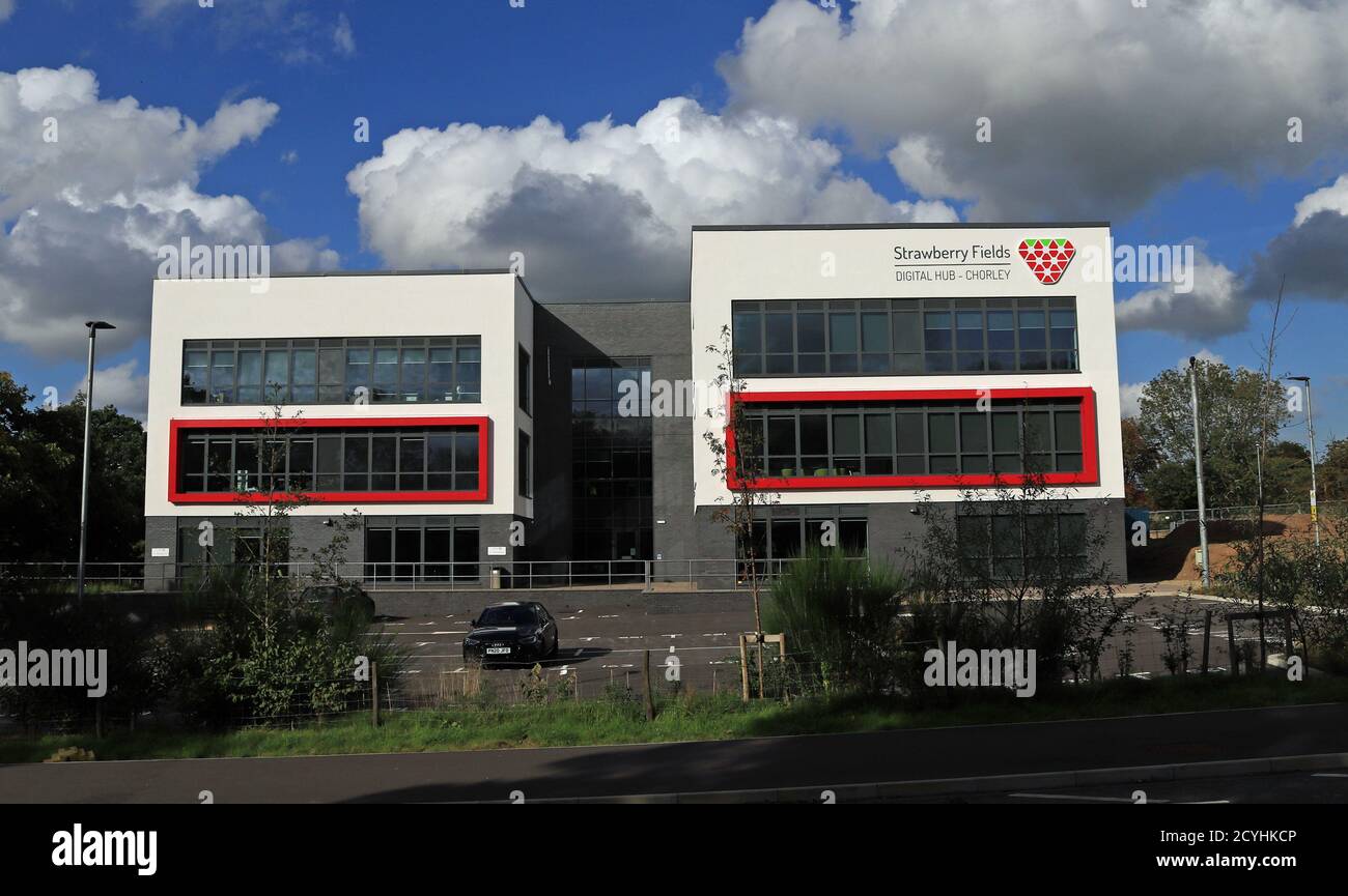 Il centro digitale Strawberry Fields di Chorley. Si tratta di un nuovo business center high-tech a due edifici che offre comunicazioni digitali. Foto Stock