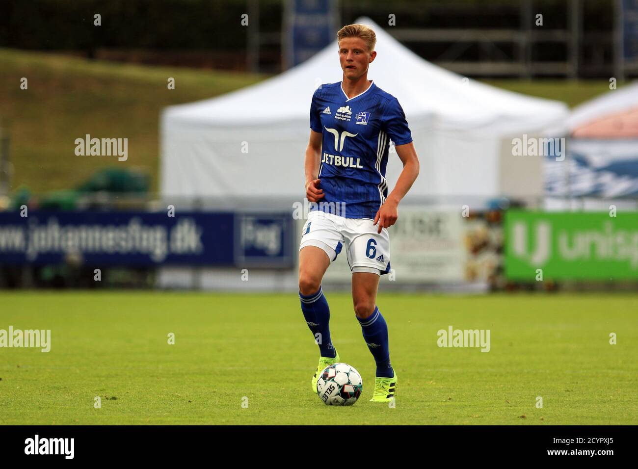 Lyngby, Danimarca. 18 giugno 2020. Frederik Winther (6) di Lyngby visto durante la partita 3F Superliga tra Lyngby Boldklub e Silkeborg IF al Lyngby Stadium. (Foto: Gonzales Photo - Rune Mathiesen). Foto Stock