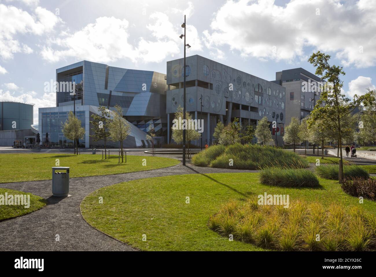 Aalborg, Danimarca – 4 settembre 2020: Musikkens Hus, struttura multifunzionale con sale da concerto e sale per prove degli architetti Coop Himmelb(l)au Foto Stock