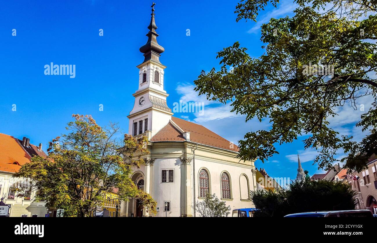 La chiesa luterana di Budavar, accanto alle porte di Vienna, è la più antica di Buda. Budapest, Ungheria. Foto Stock