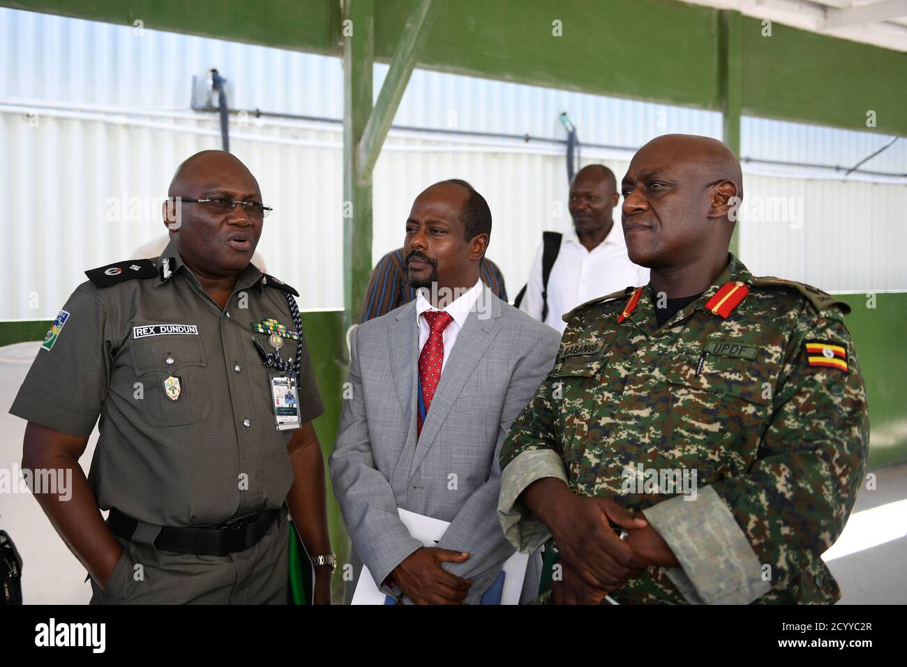 I rappresentanti dell'AMISOM partecipano a una conferenza sulla sicurezza a Mogadiscio, Somalia, il 18 maggio 2019, per esaminare le operazioni congiunte con l'esercito nazionale somalo contro i militanti di al-Shabaab. Foto Stock