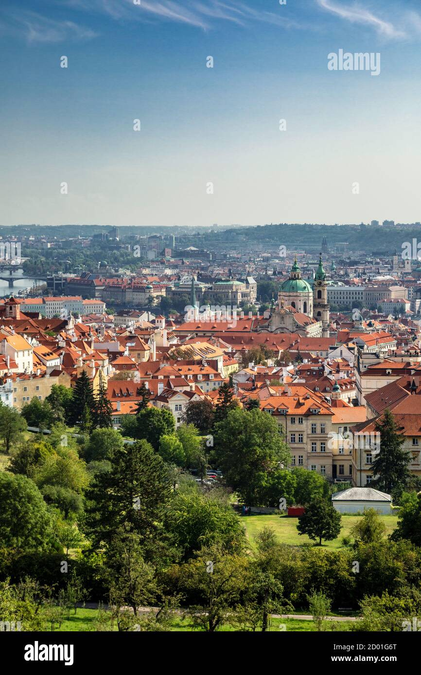 Vista di Praga dal piccolo quartiere, Praga, Repubblica Ceca Foto Stock