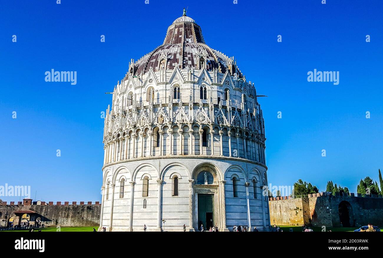 Il Battistero di San Giovanni (Battistero di San Giovanni). Pisa, Italia Foto Stock