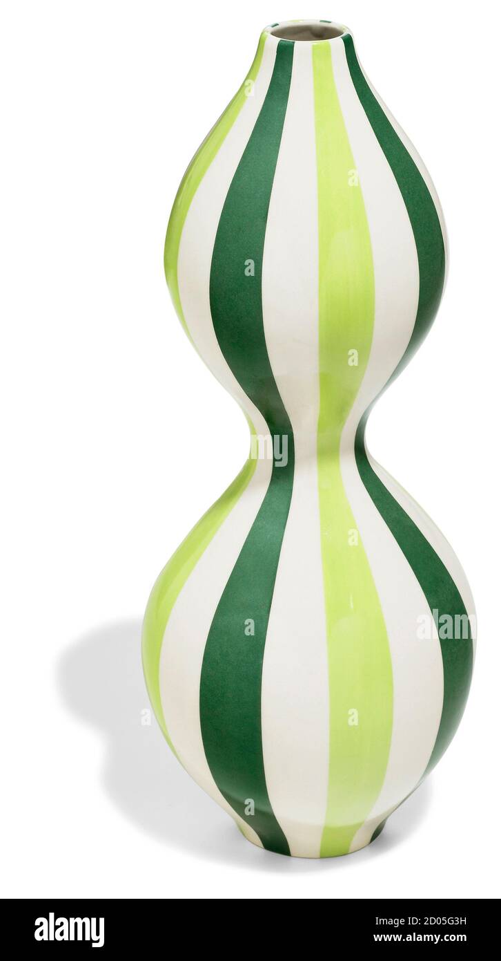 Vaso giallo e verde disegnato da Jonathan Adler fotografato sopra uno sfondo bianco Foto Stock