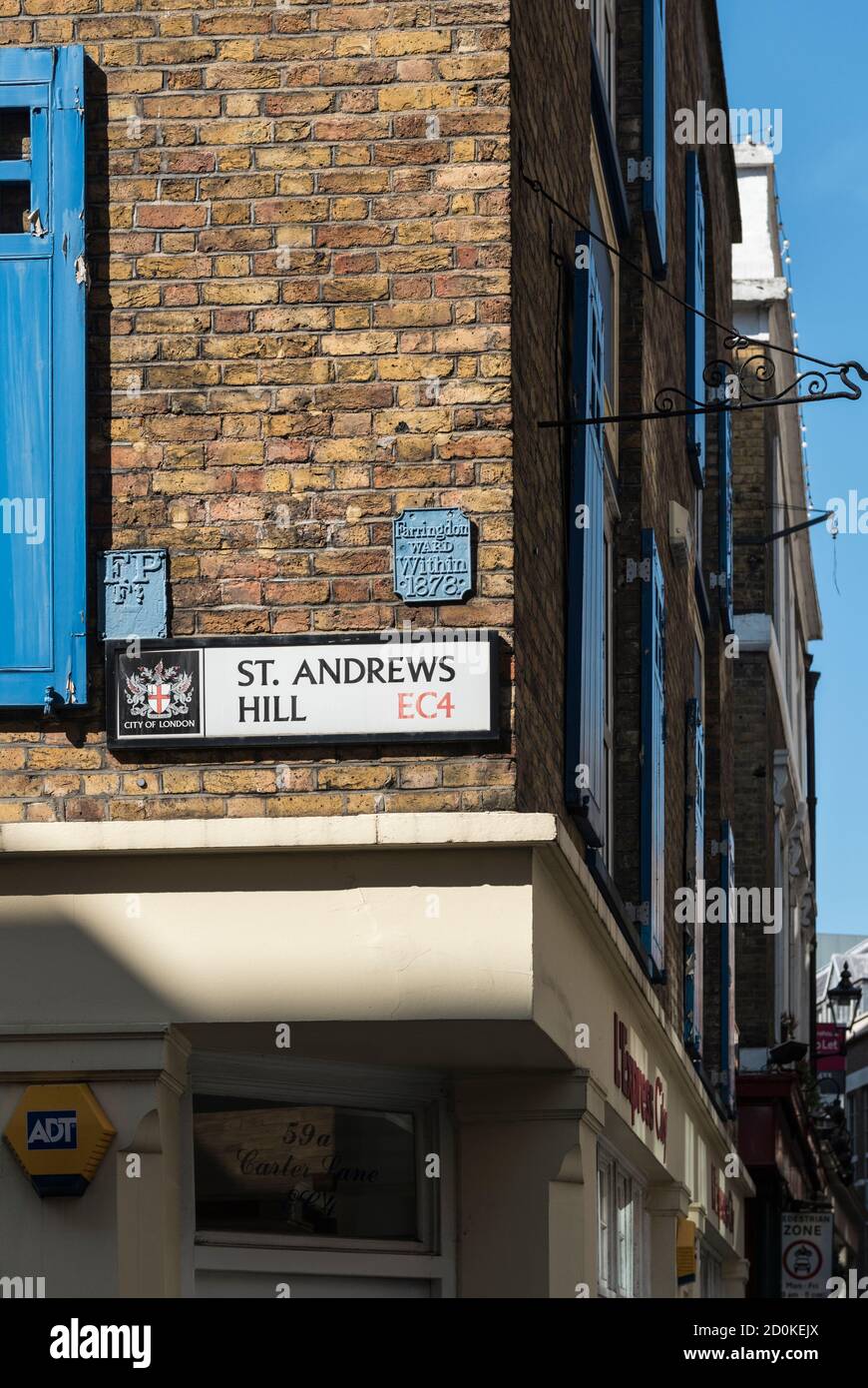 Angolo tra St Andrews Hill e carter Lane, Londra, EC4 Foto Stock