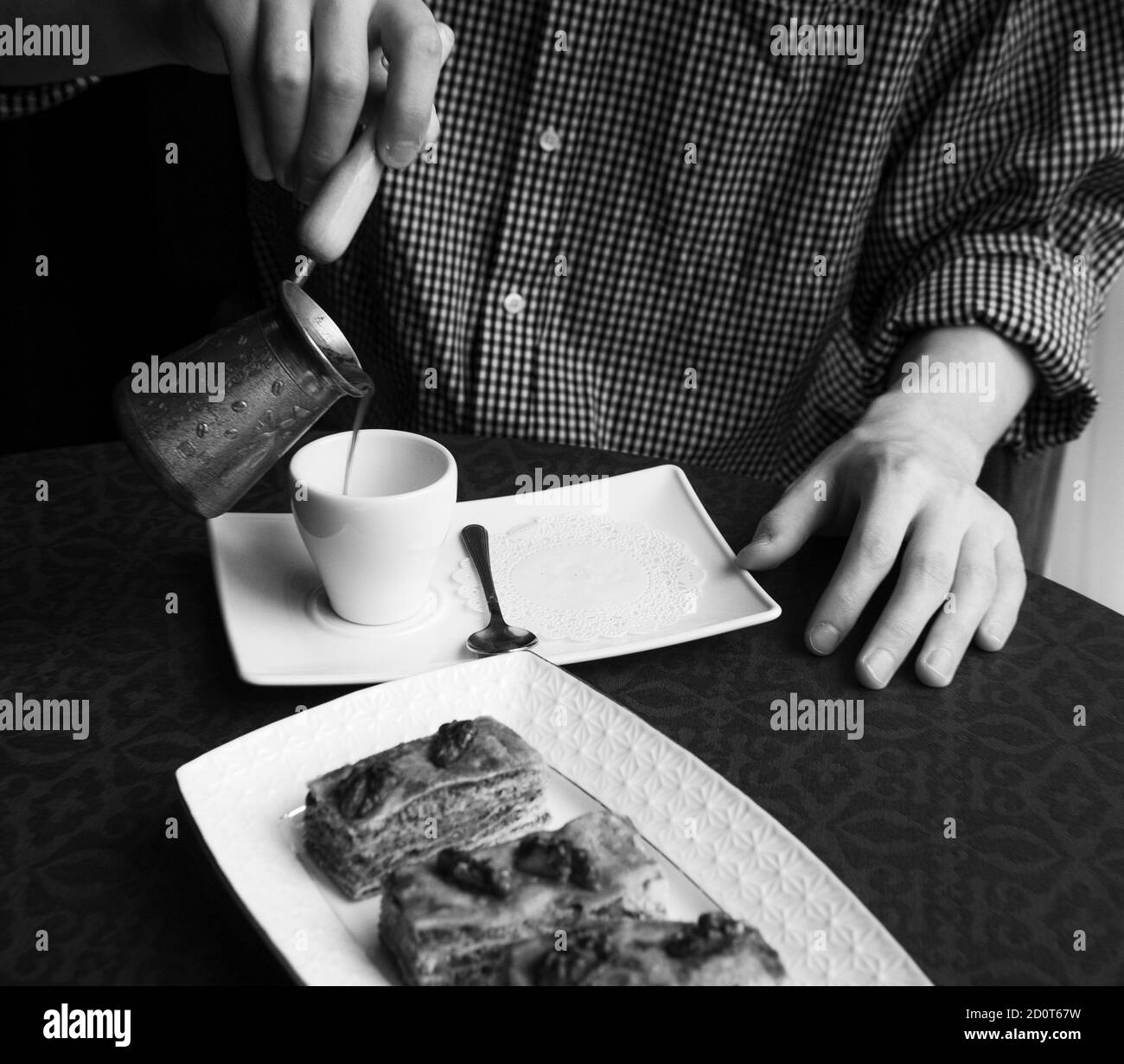 Serve caffè turco Foto Stock