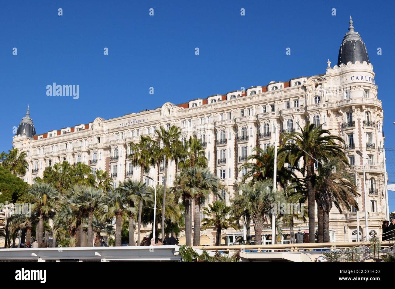 Francia, costa azzurra, Cannes, l'hotel Carlton è un 5 stelle di lusso contening 343 camere, di cui 39 suite situate sulla Croisette nella città del cinema Foto Stock