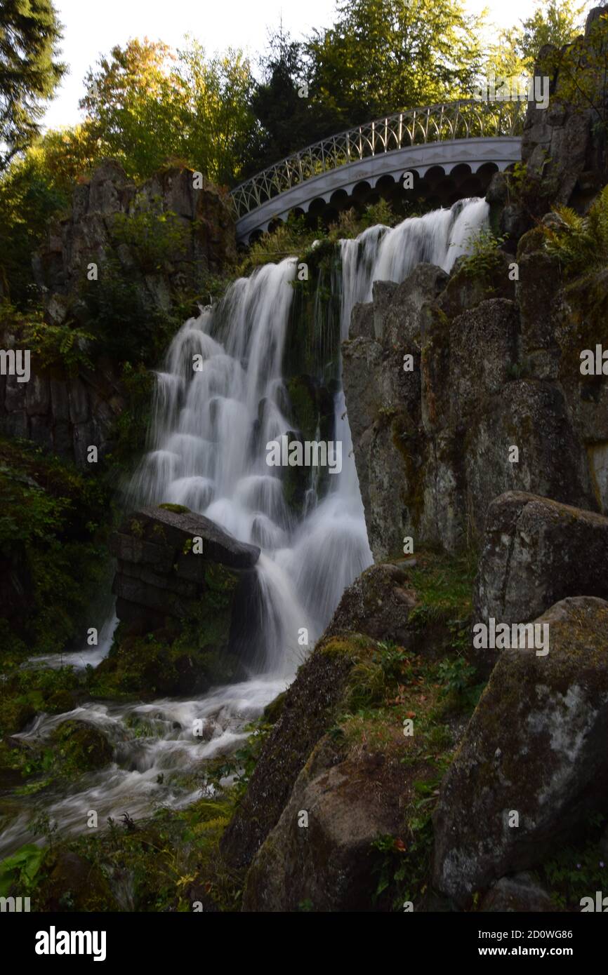 Wasserspiele - Plutogrotte, Teufelsbrücke e Jussow Temple Foto Stock