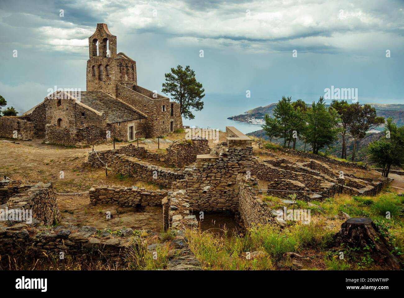 Santa Creu de Rodes città e chiesa, Spagna Foto Stock