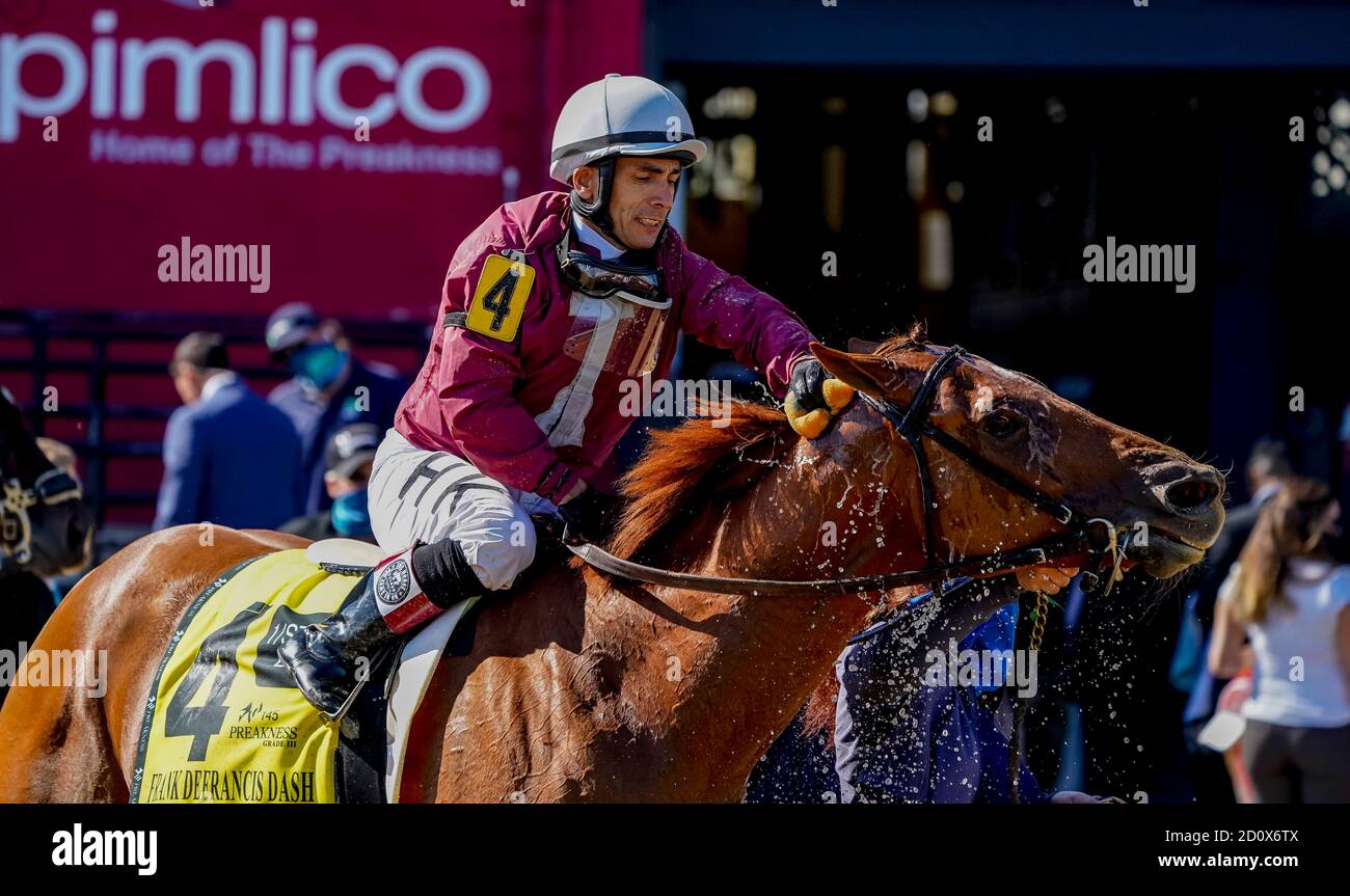 Baltimora, Maryland, Stati Uniti. 3 ottobre 2020. 3 ottobre 2020: Laki n. 4, guidato dal fantino Horacio Karamanios, vince il Frank J. DeFrancis Memorial Dash durante il Preakness Stakes Day al Pimlico Race Course di Baltimora, Maryland. Scott Serio/Eclipse Sportswire/CSM/Alamy Live News Foto Stock