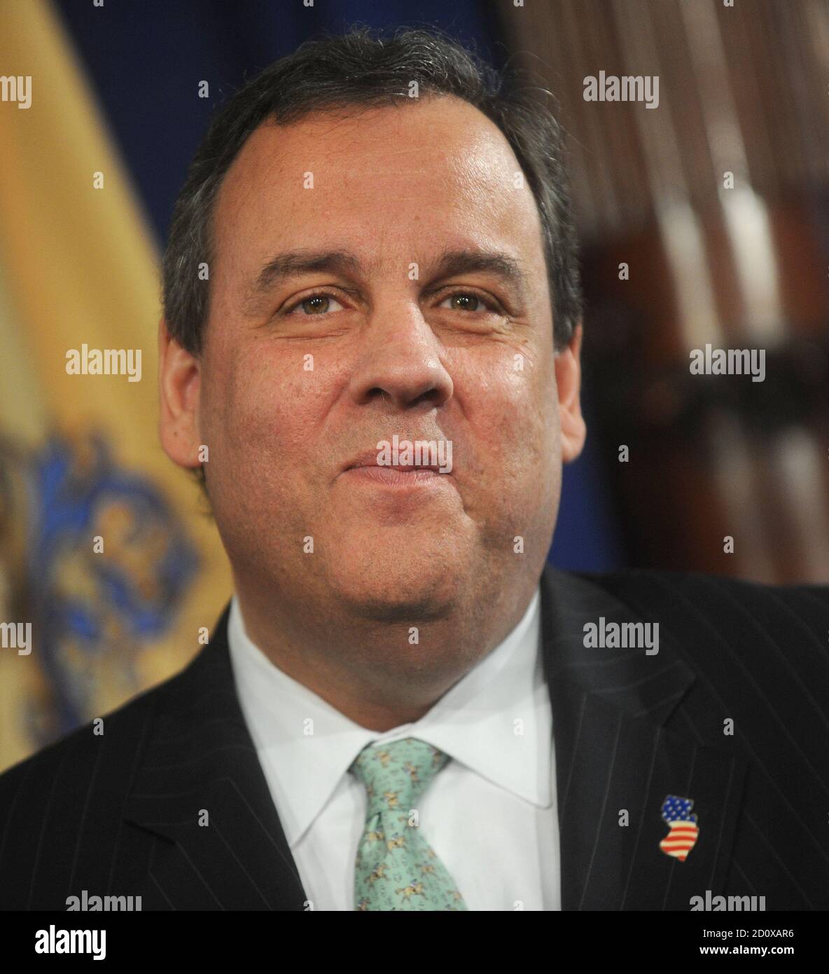 Trenton, Stati Uniti d'America. 26 Nov 2015. TRENTON, NJ - FEBBRAIO 24: New Jersey Gov. Chris Christie alla Statehouse di Trenton ha fatto un annuncio relativo agli sforzi per porre fine allo stigma relativo alla tossicodipendenza in novembre 24, 2015 a Trenton, New Jersey. Persone: New Jersey Gov. Chris Christie Credit: Storms Media Group/Alamy Live News Foto Stock