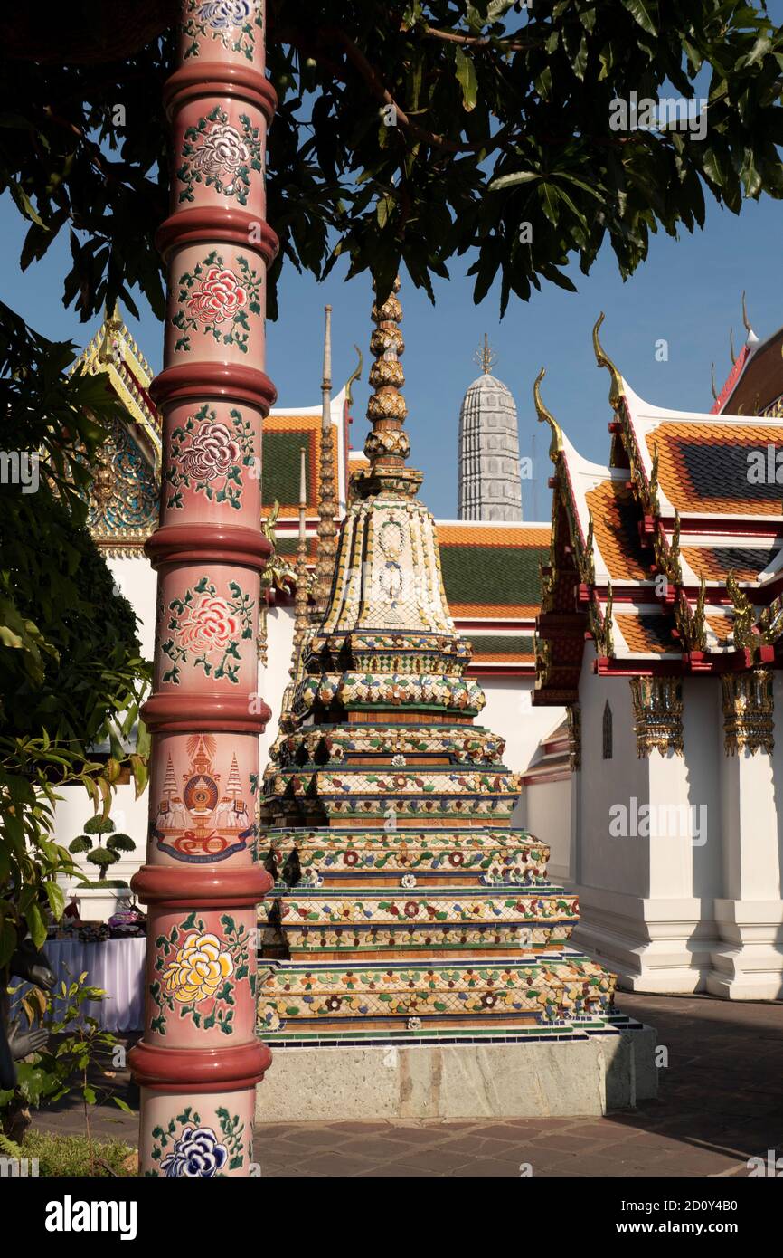 Wat Pho - il Tempio del Buddha sdraiato, Bangkok, Thailandia, Sud-est asiatico Foto Stock