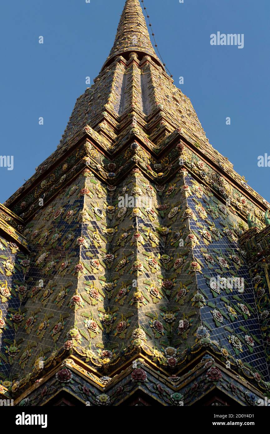 Wat Pho - il Tempio del Buddha sdraiato, Bangkok, Thailandia, Sud-est asiatico Foto Stock