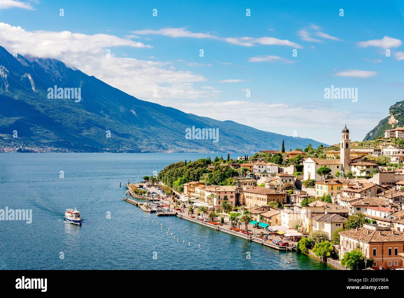 Limone, comune sul Lago di Garda, Lombardia, Italia Foto Stock