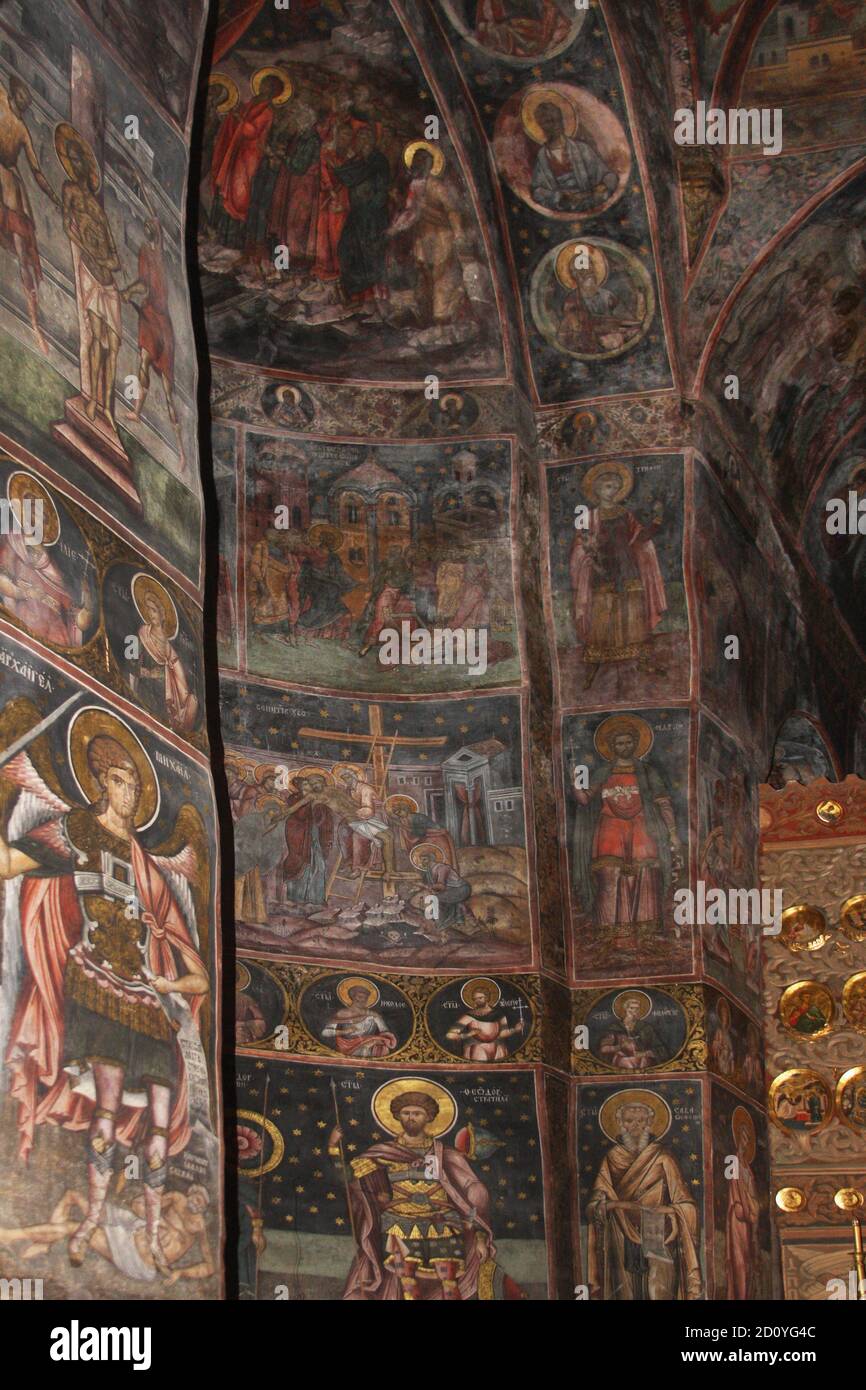 Monastero di Cozia, Contea di Valcea, Romania. Affreschi all'interno della chiesa ortodossa cristiana del XIV secolo. Foto Stock