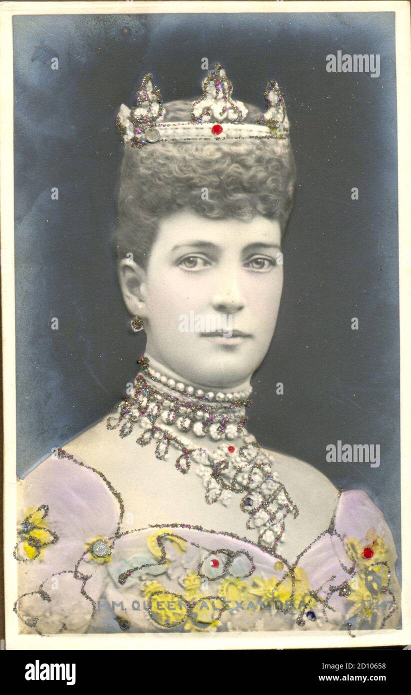 Ritratto in rilievo e tinta di Regina Alexandra (1844-1925) Di Danimarca moglie di Edoardo VII Foto Stock