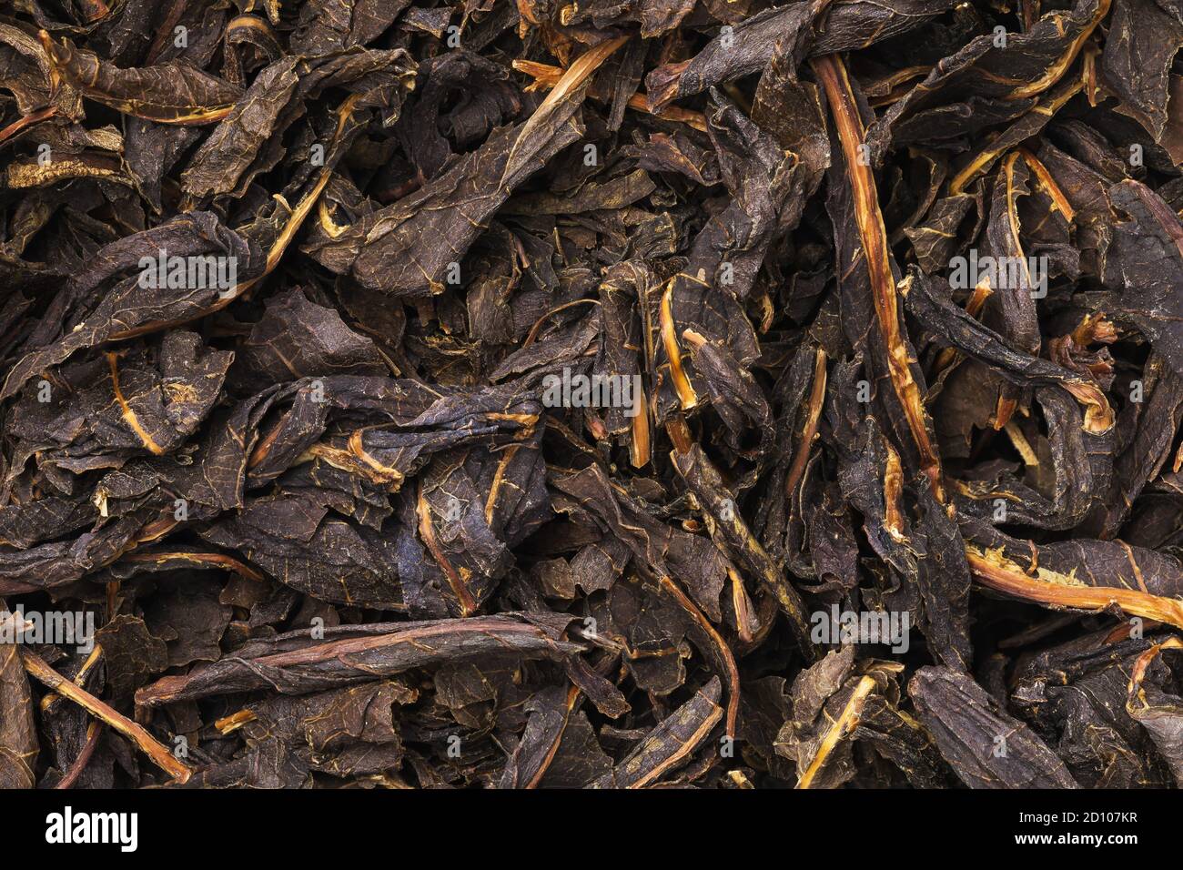 Sfondo da grandi foglie secche fermentate di willow-tea Foto Stock