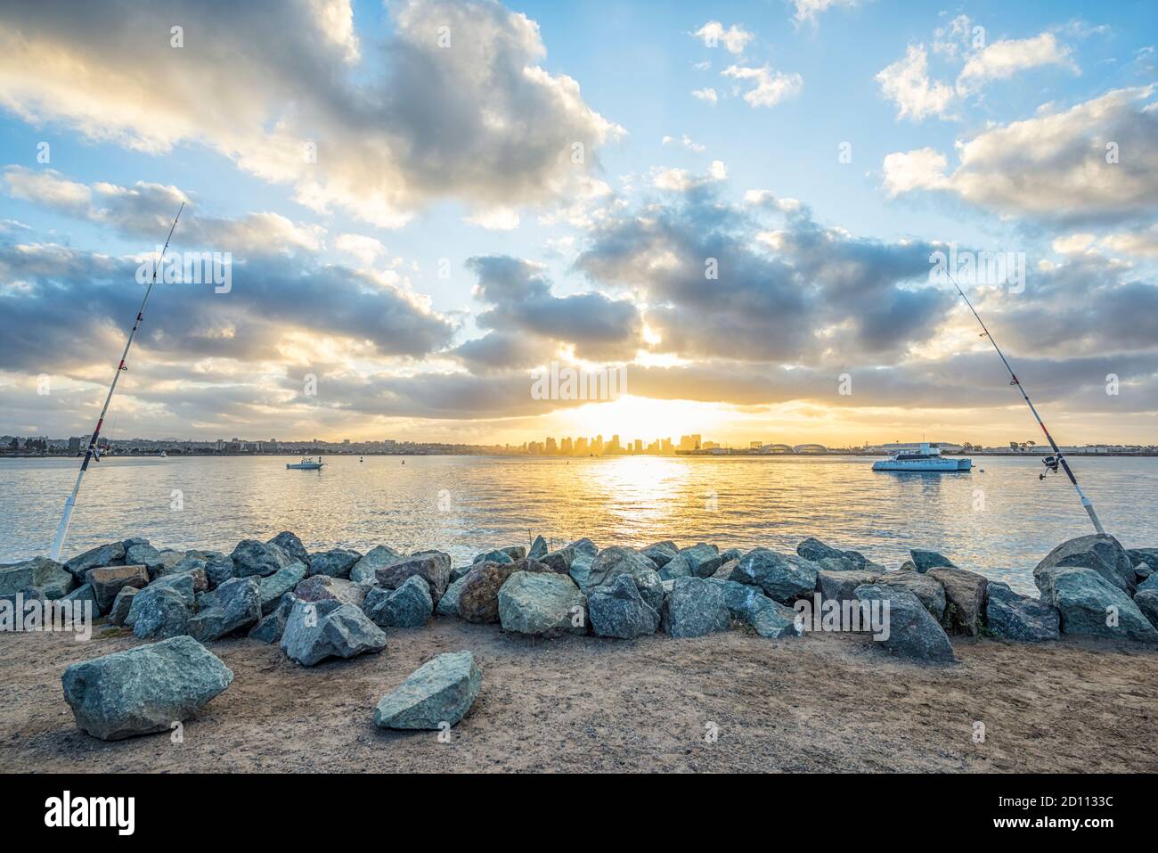 Alba al porto di San Diego. Fotografato a Shelter Island Shoreline Park. San Diego, California, Stati Uniti. Foto Stock