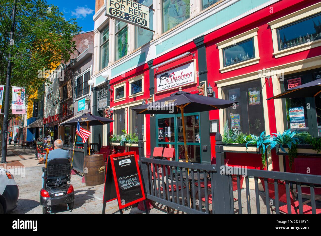 The Shaskeen Irish Pub and Restaurant on 909 Elm Street at Hanover Street nel centro di Manchester, New Hampshire NH, USA. Foto Stock