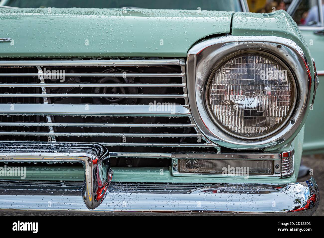 New Smyrna Beach, FL - 12 agosto 2017: 1962 Chevrolet Chevy II Nova 400 al Canal Street Car Show. Foto Stock