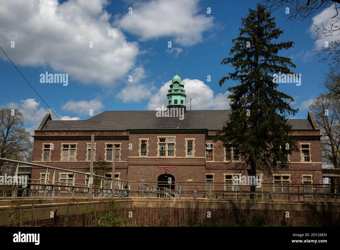 La scuola infestata di Pennhurst, conosciuta anche come Pennhurst Asylum, a causa delle sue condizioni deplorevoli, poco personale e sovraffollate Foto Stock