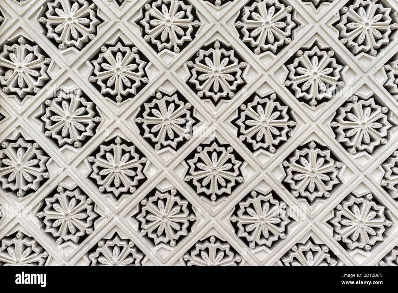 Kuala Lumpur, Malesia - 2 dicembre 2019: Recinzione intorno al nuovo Istana Negara (Malese per il Palazzo Nazionale), che è la residenza reale dello Yang di Foto Stock