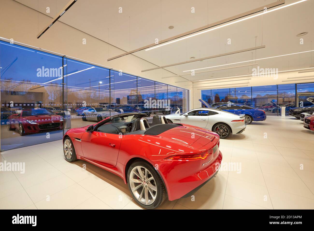Concessionaria Jaguar Land rover, Boston, Inghilterra orientale, Regno Unito Foto Stock