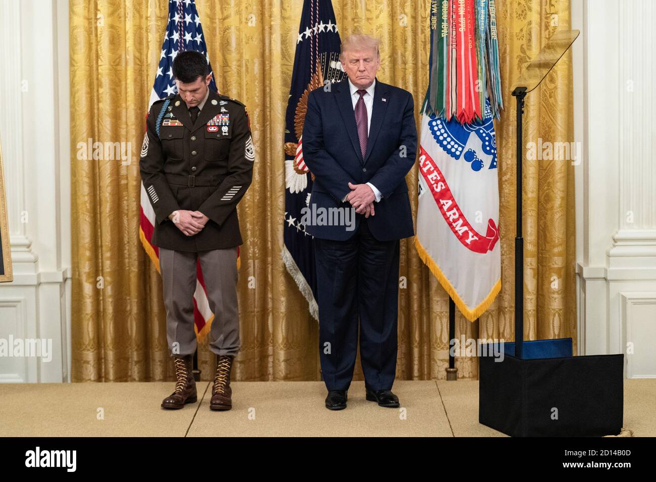 L'11 settembre 2020, il presidente Donald J. Trump ha presentato la Medal of Honor al sergente dell'esercito statunitense Thomas Patrick Payne in una cerimonia tenutasi nella East Room della Casa Bianca. Foto Stock