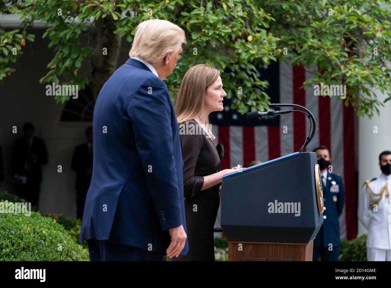 Il 26 settembre 2020, il presidente Donald Trump ha nominato il giudice Amy Coney Barrett come prossimo giudice associato della Corte Suprema degli Stati Uniti in una cerimonia al White House Rose Garden. Foto Stock
