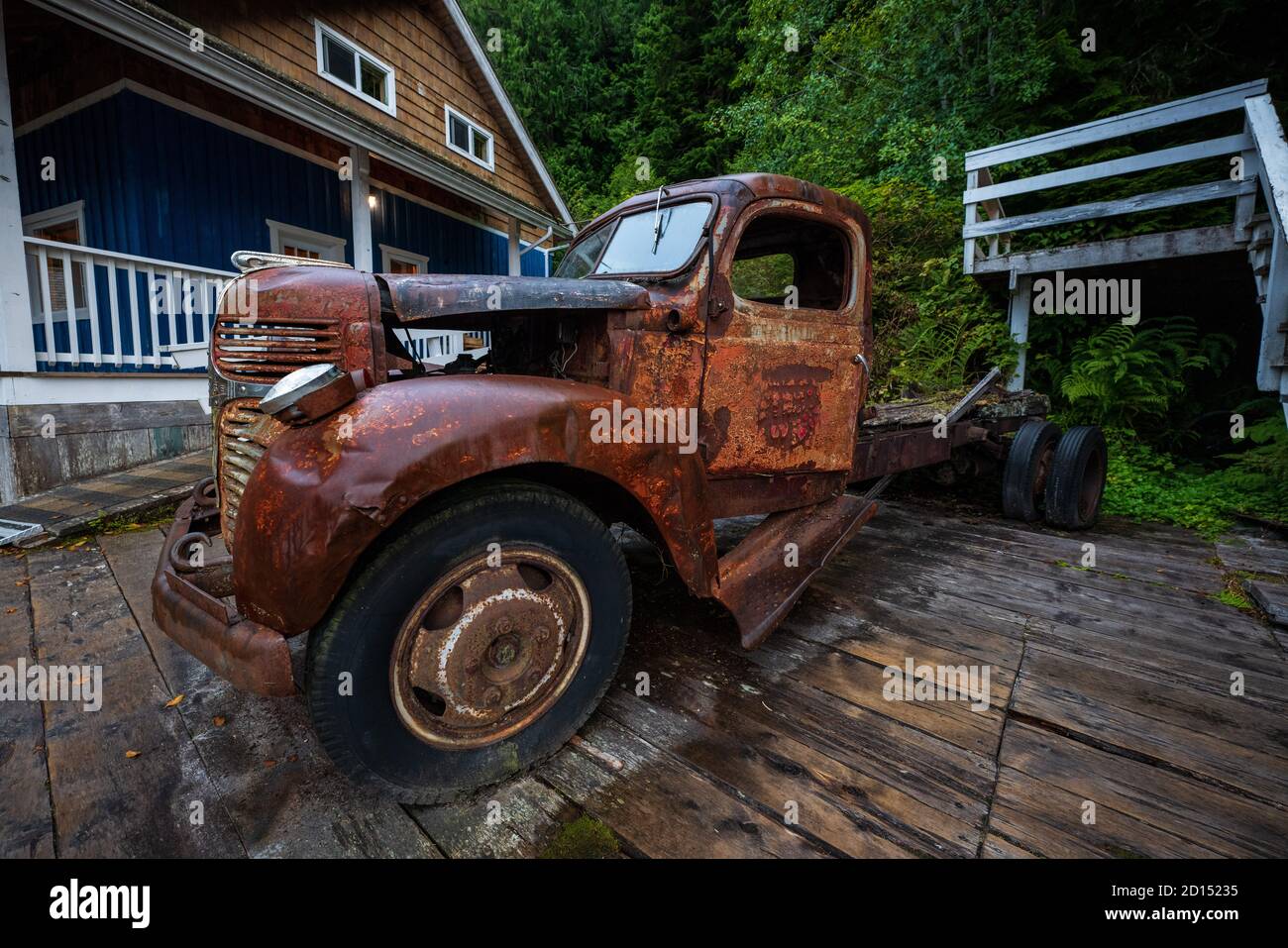 Passeggiare a Telegraph Cove sembra che il foro sia un museo. Ha visto questo carrello lungo la strada. Foto Stock