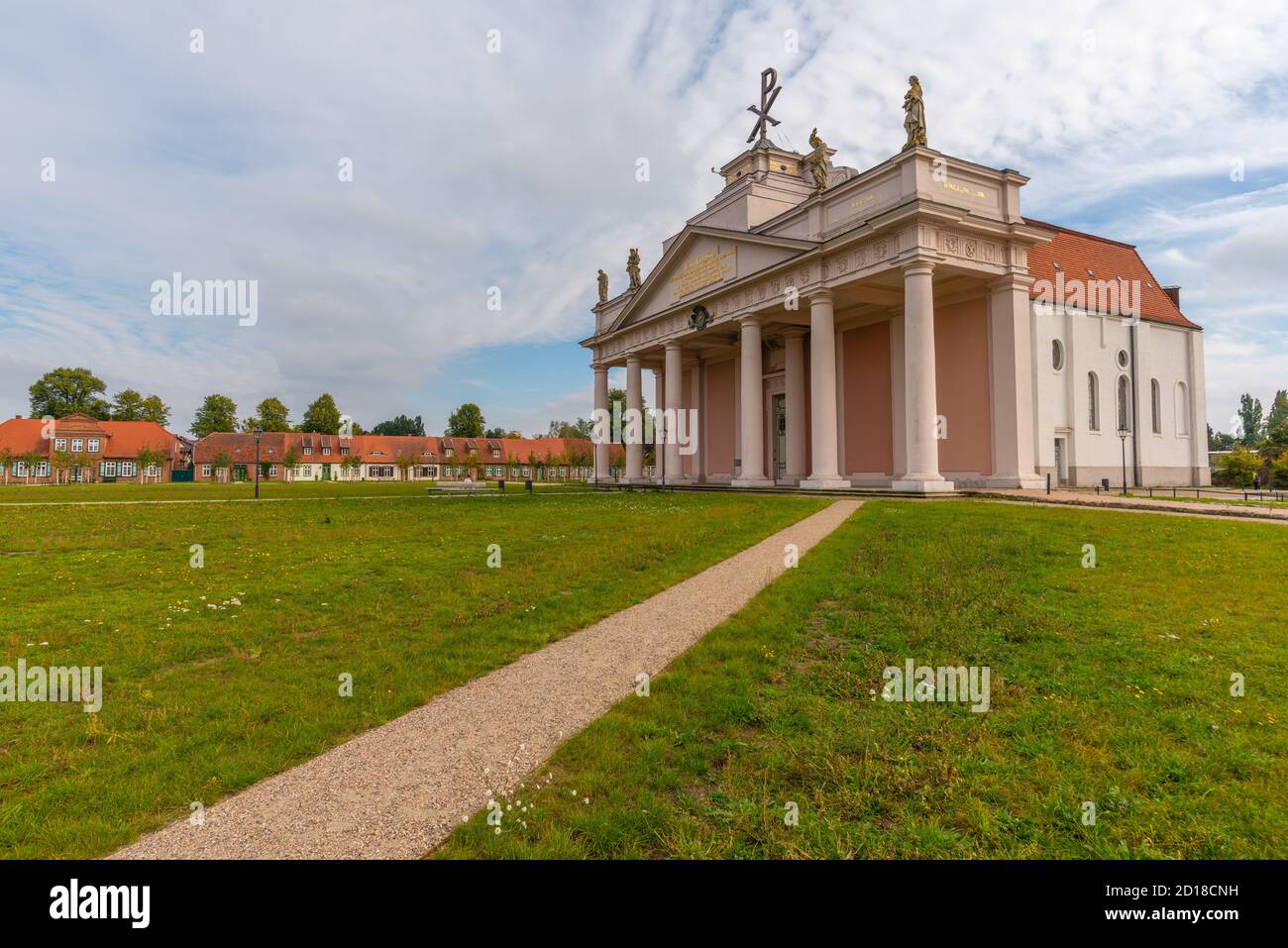 Stadtkirche simile a un tempio o Chiesa della città all'aperto, vicino al Palazzo Ludwigslust, Ludwigslust, Meclemburgo-Pomerania occidentale, Germania orientale, Europa Foto Stock