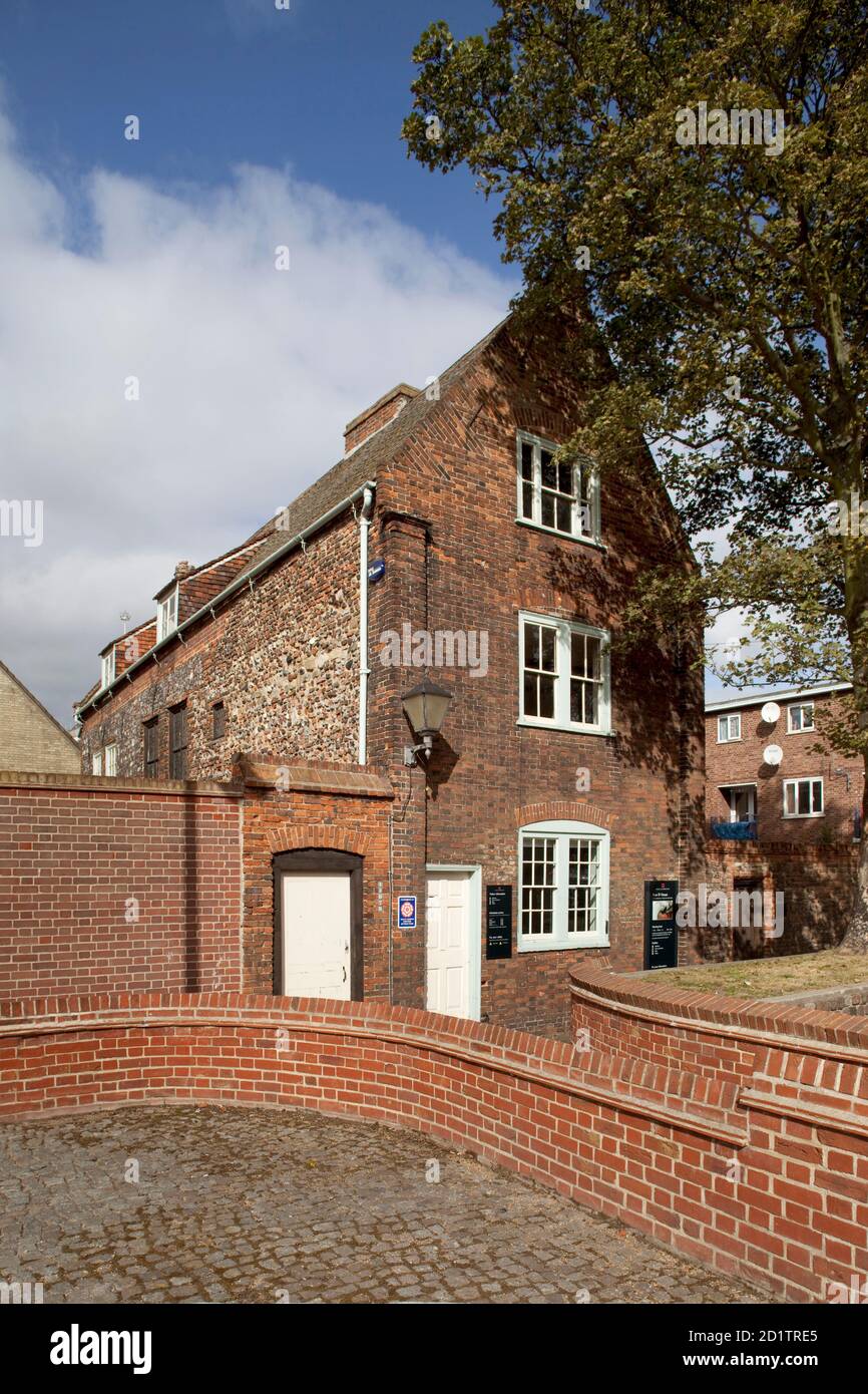 GREAT YARMOUTH ROW HOUSE, NORFOLK. Vista esterna della fila 111, vista dal sud-ovest. Foto Stock GREAT YARMOUTH ROW HOUSE, NORFOLK. Vista esterna della fila 111, vista dal sud-ovest. Foto Stock