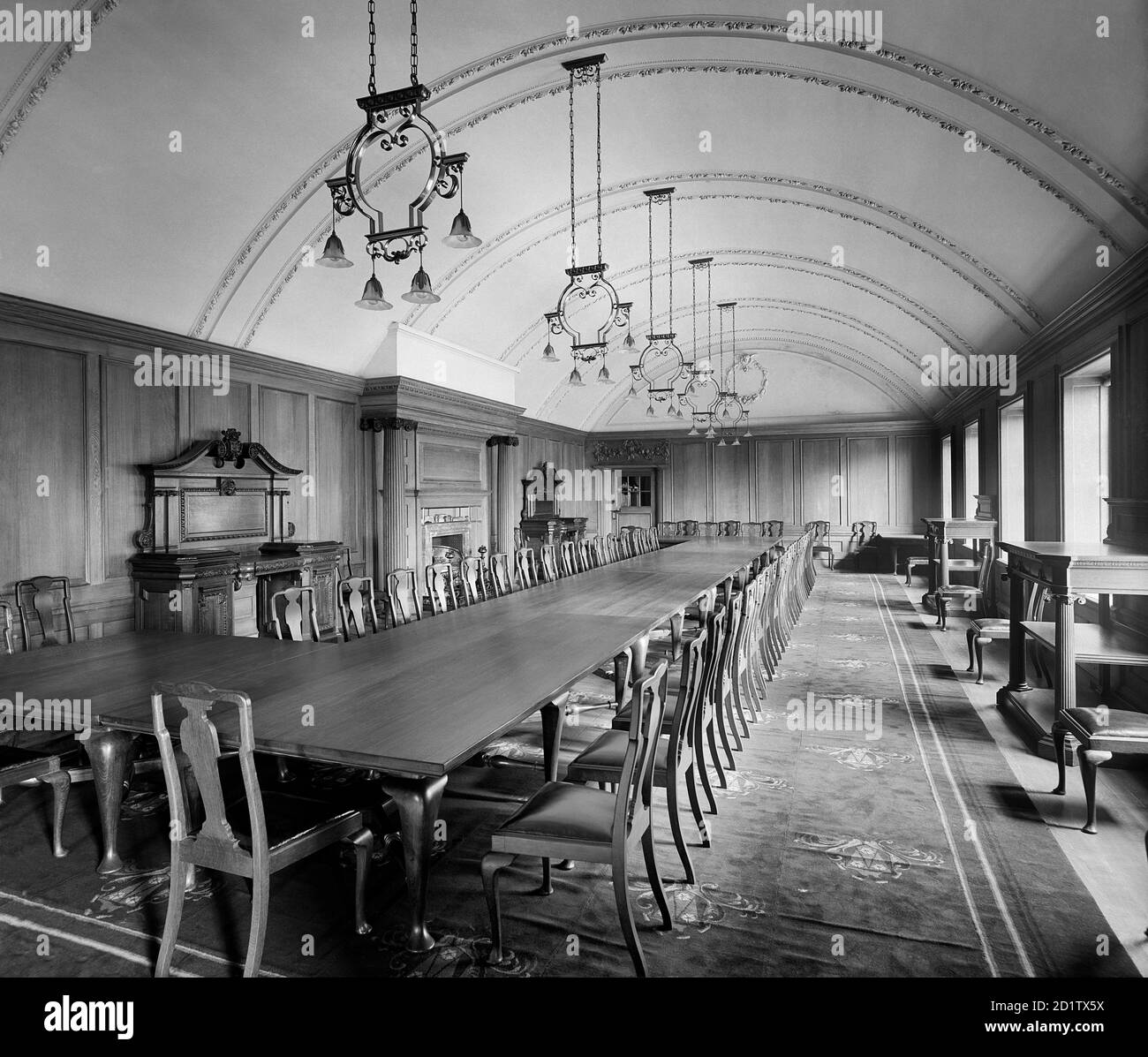 SESSIONS HOUSE, Lancaster Road, Preston, Lancashire. Interno della sala da pranzo della County Sessions House. La casa di corte fu costruita tra il 1900 e il 1903 su disegno di Henry Littler, l'architetto della contea, in stile barocco edoardiano. Il libro di Bedford Lemere registra Goodall, Lamb e Heighway come clienti. Fotografato da H Bedford Lemere nel 1904. Foto Stock
