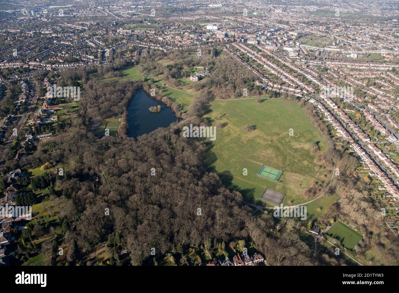 Grovelands Park, a Repton commission, Southgate, Londra, 2018, Regno Unito. Vista aerea. Foto Stock