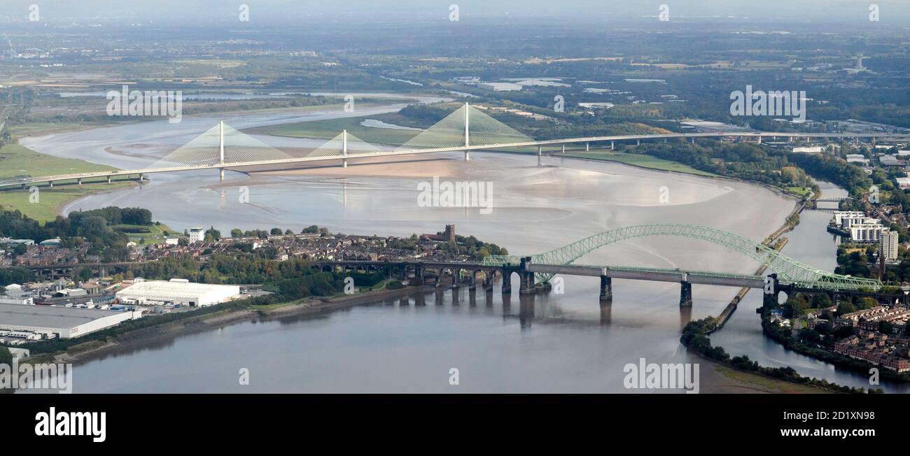 Una vista aerea dell'estuario del Mersey e dei ponti Runcorn, nuovi e vecchi, Inghilterra nord-occidentale, Regno Unito Foto Stock