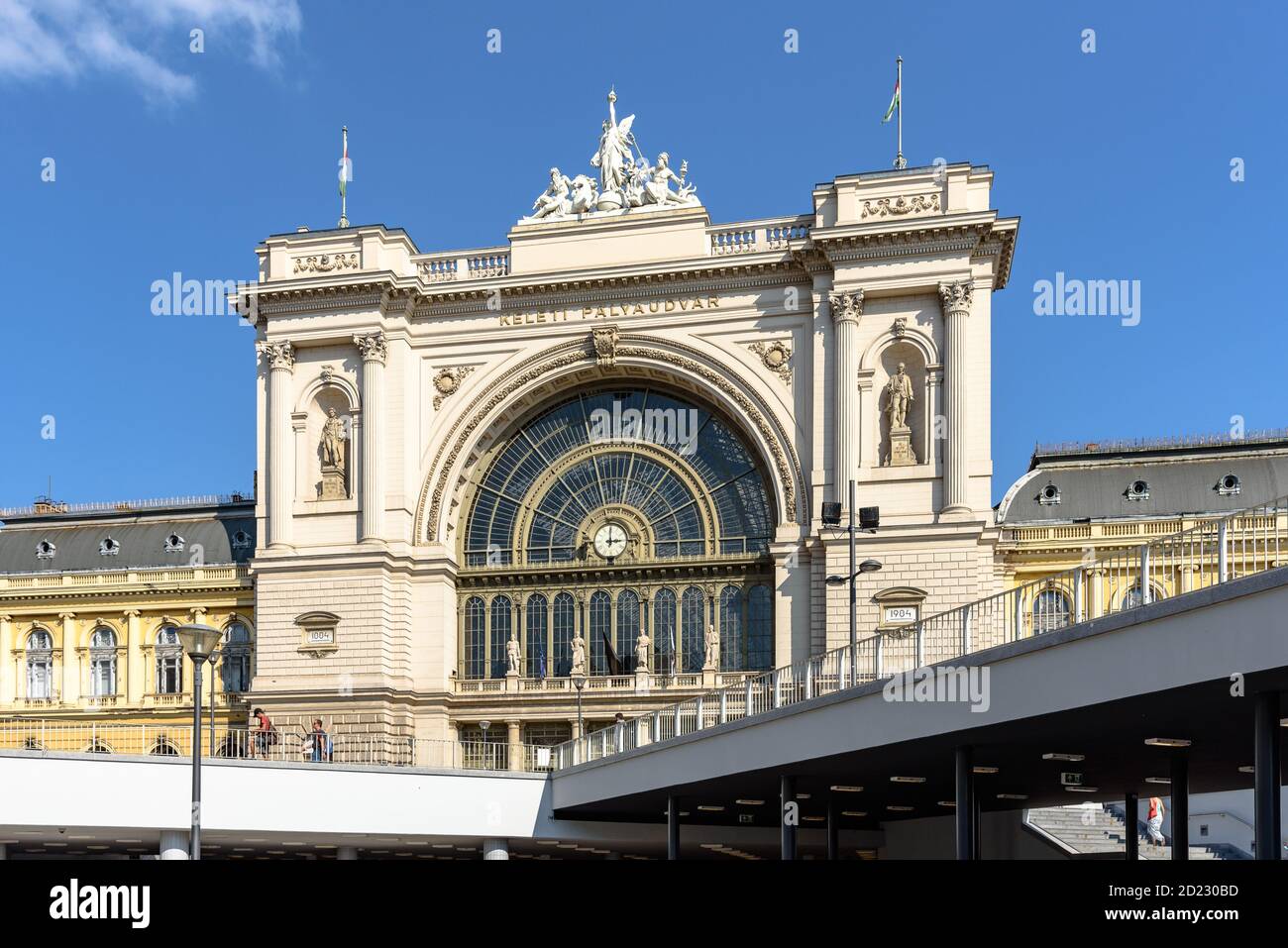 Il terminal ferroviario Keleti di Budapest è stato costruito in uno stile architettonico eclettico Foto Stock
