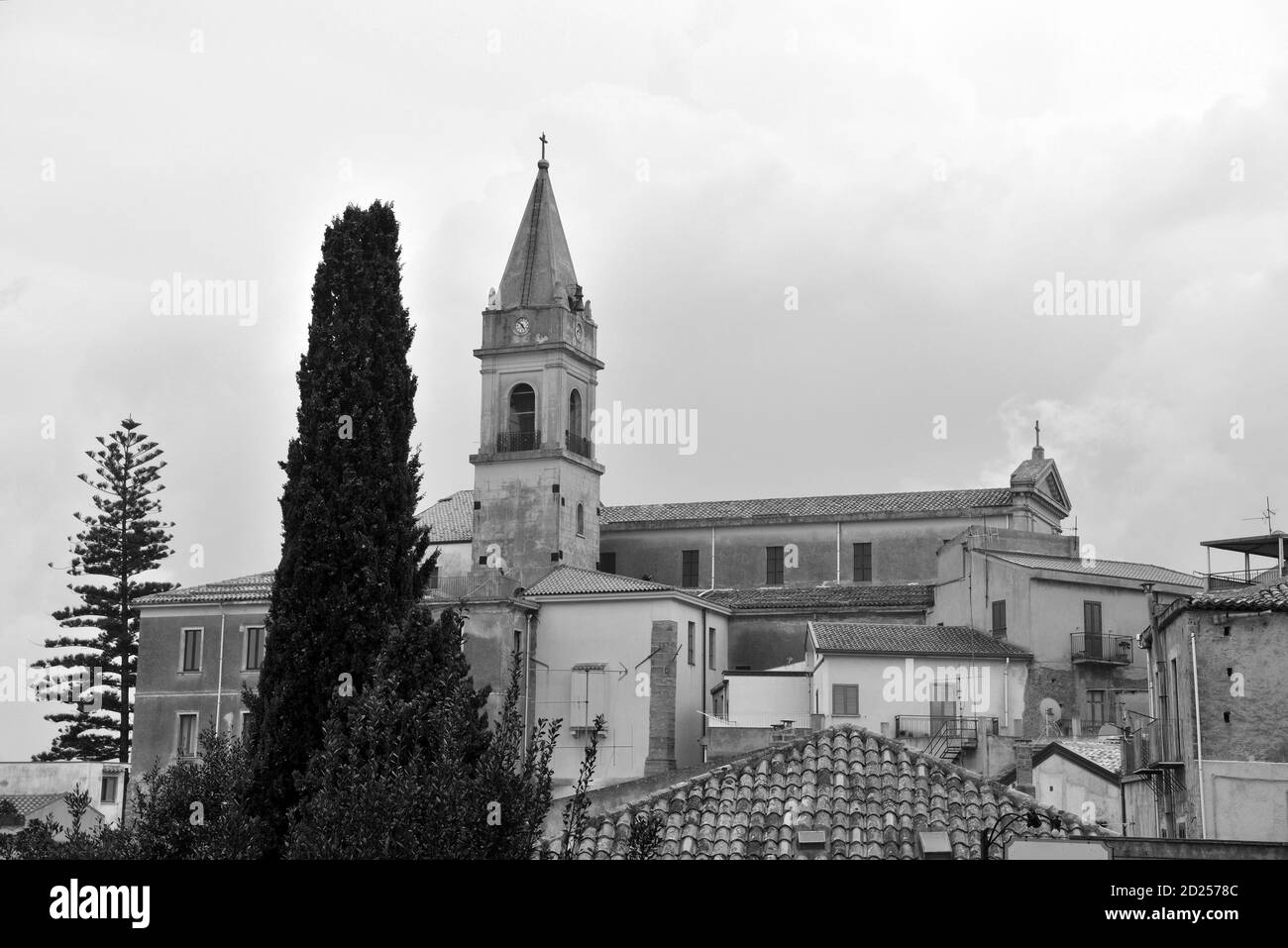 Villaggio di naso Sicilia Italia nonno della signora gaga emigrato da naso Foto Stock