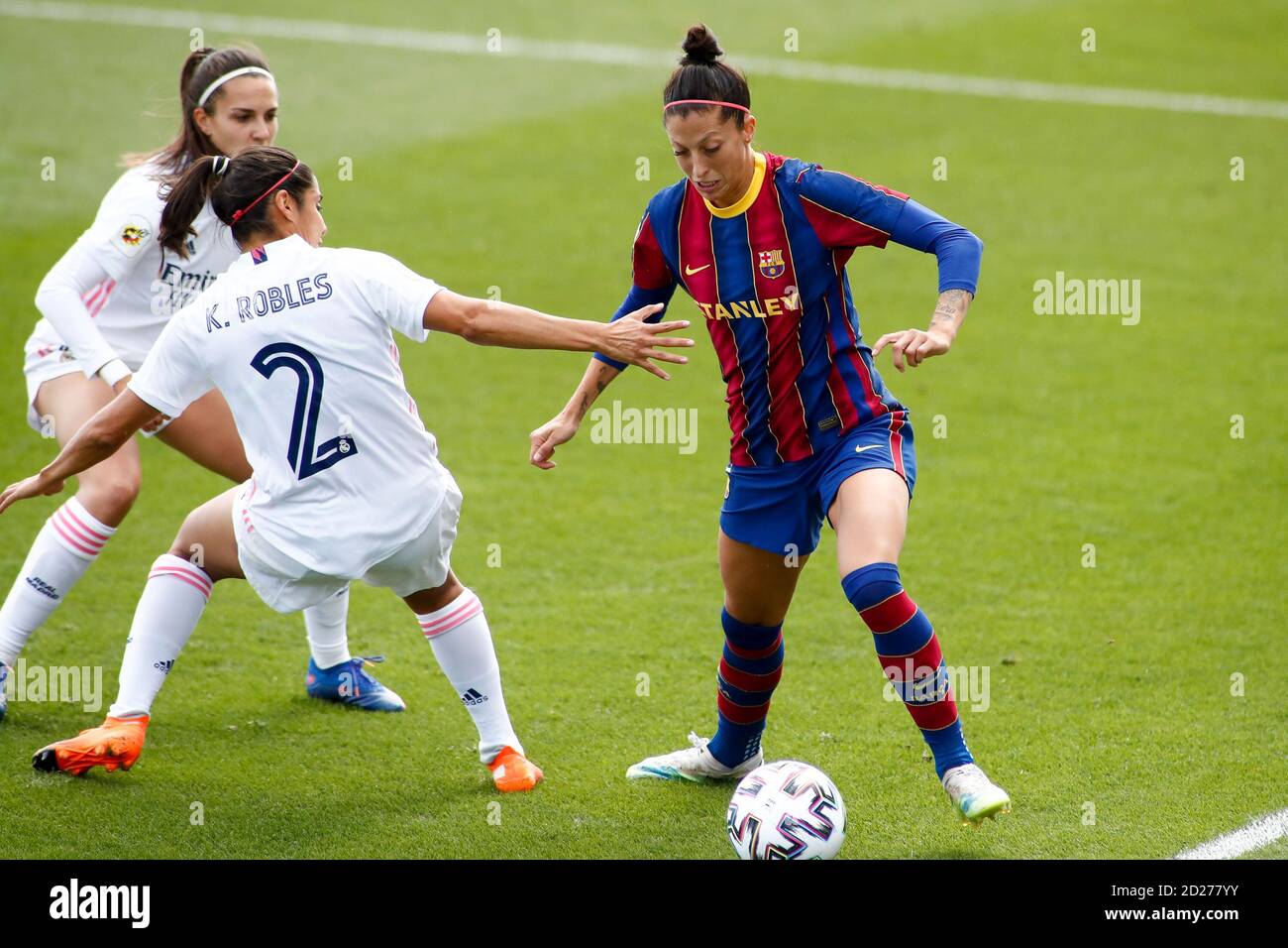 Ennifer Hermoso del FC Barcelona e Kenti Robles del Real Madrid durante il campionato femminile spagnolo la Liga Ibergrola calcio Corrispondenza tra reale Foto Stock