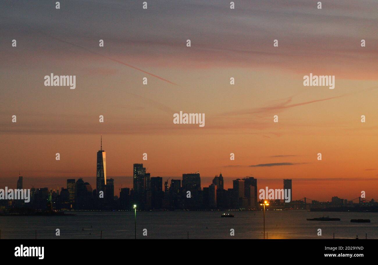 Alba su Manhattan, New York Foto Stock