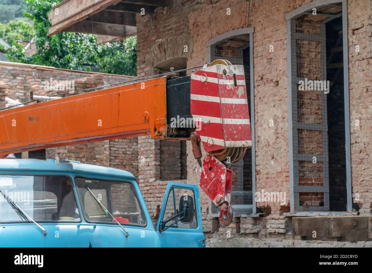 Gru del carrello. Comando idraulico della gru del carrello. Foto Stock